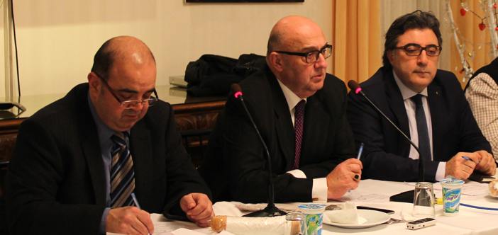 Agos manşet: 2 deklarasyon 5 tuhaflık